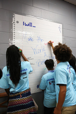 Keystone teen members of the U.S. Bank Boys & Girls Club of Cincinnati were surprised on Wednesday when associates from Aaron's, Inc., a leading omnichannel provider of lease-purchase solutions, and its divisions Aaron's and Progressive Leasing, unveiled a newly renovated Keystone Teen Center. As part of Aaron's three-year, $5 million national partnership with Keystone, Aarons associates have remodeled 20 Keystone Teen Centers across the U.S. (PRNewsfoto/Aaron's, Inc.)