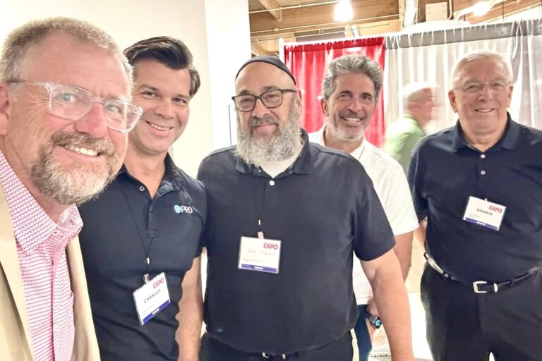 Kevin Silvers (far L) snaps a selfie with (L to R) APRO CEO Charles Smitherman, Dan Jobrack of DATATrue LLC, Joe Hickey of Audit Advantage, and TRIB Group Executive Director Dennis Shields.